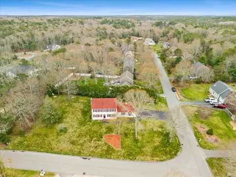View/Area - 34 Windsor Way, Mashpee, MA 02649 photo 2 of 3