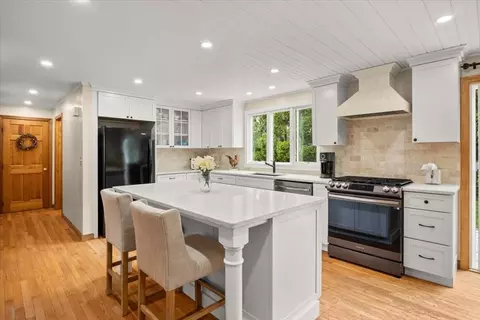 Kitchen - 34 Windsor Way, Mashpee, MA 02649 photo 3 of 7