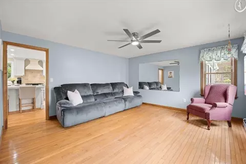Living - 34 Windsor Way, Mashpee, MA 02649 photo 4 of 4