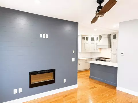 Living - 16 Caprera Rd #16, Worcester, MA 01604 photo 1 of 5