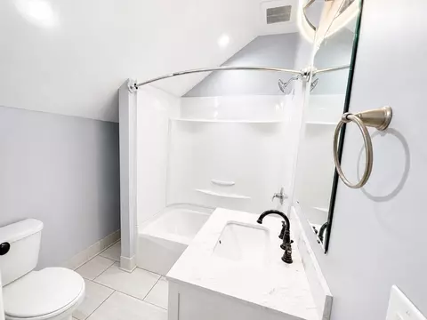Bath - 16 Caprera Rd #16, Worcester, MA 01604 photo 2 of 2