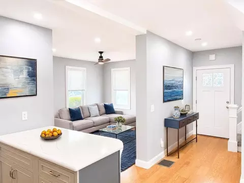 Entry Way - 16 Caprera Rd #16, Worcester, MA 01604 photo 1 of 2