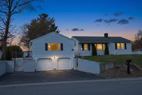 969 Chandler St, Tewksbury, MA 01876