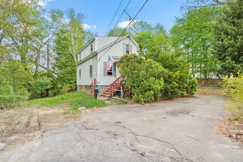 13 Riverbank Rd, Maynard, MA 01754
