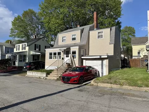 86 Rich St, Gardner, MA 01440
