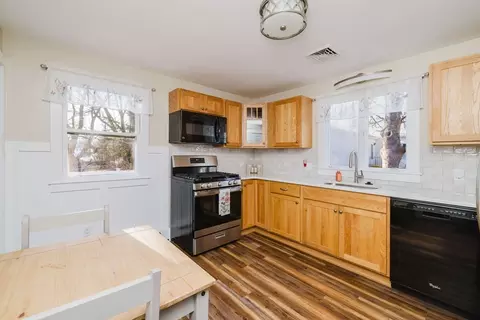 1243 New Boston Rd, Fall River, MA 02720 photo 12