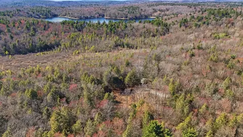 23 South Vlg, Tolland, MA 01034