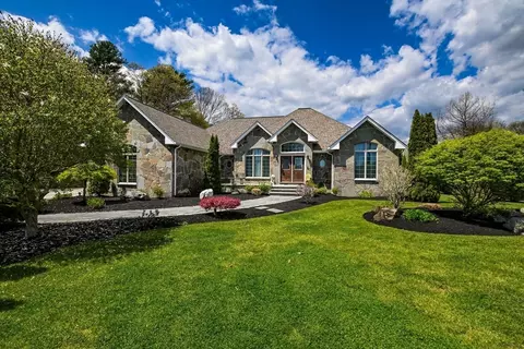 219 Leonard St, Acushnet, MA 02743