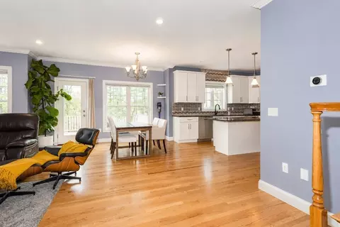 Entry Way - 43 Quarry Rd, Acton, MA 01720 photo 2 of 5