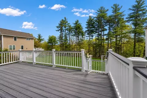 Exterior - 43 Quarry Rd, Acton, MA 01720 photo 3 of 8
