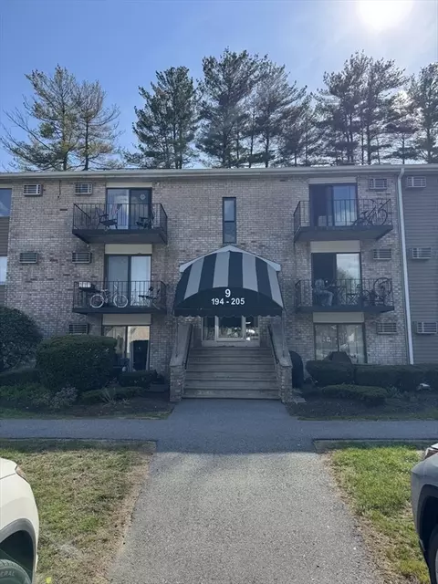440 North Ave #197, Haverhill, MA 01830