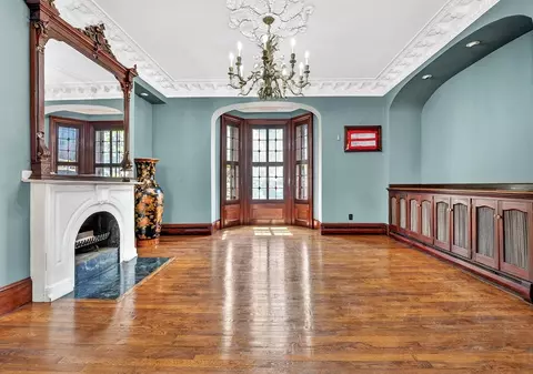 Living - 110 Appleton St, Boston, MA 02116 photo 1 of 10