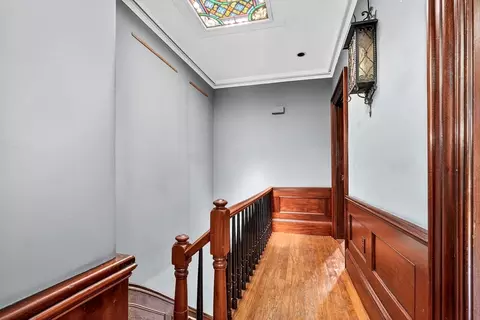 Entry Way - 110 Appleton St, Boston, MA 02116 photo 4 of 5