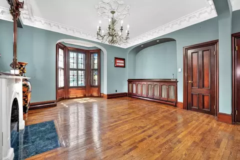 Living - 110 Appleton St, Boston, MA 02116 photo 2 of 10