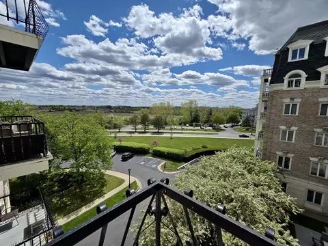 100 Marina Dr #418, Quincy, MA 02171