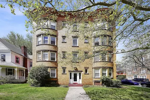 242 Fort Pleasant Ave, Springfield, MA 01108