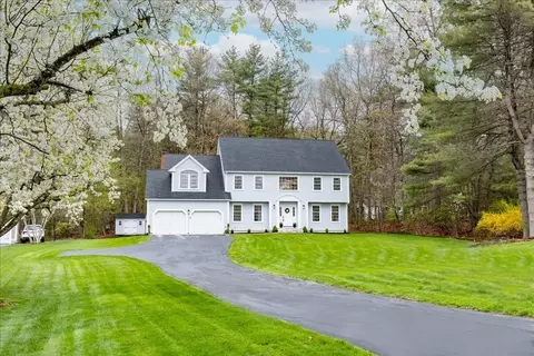 16 Shipley Cir, Westford, MA 01886