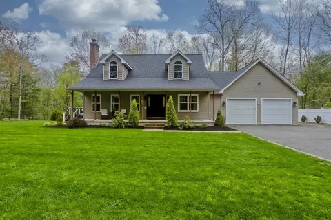 317 Chicopee St, Granby, MA 01033
