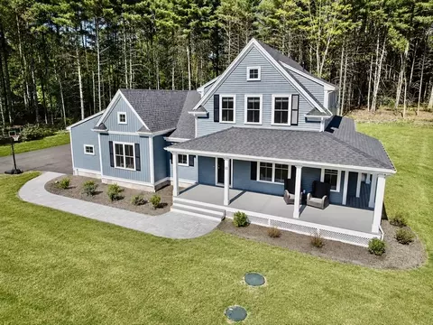 10 Homes Ave, Franklin, MA 02038