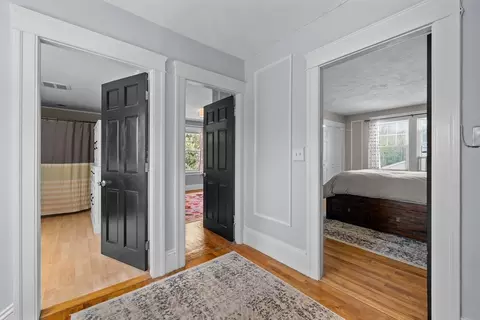 Entry Way - 25 Ludlow St, Worcester, MA 01603 photo 4 of 4