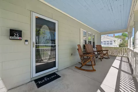 Exterior - 25 Ludlow St, Worcester, MA 01603 photo 2 of 8