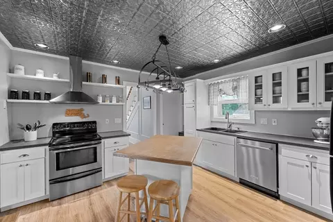 Kitchen - 25 Ludlow St, Worcester, MA 01603 photo 2 of 5