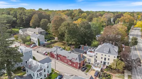 4 Coffin Ct, Newburyport, MA 01950