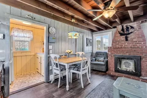 Dining - 12 Vanduzer Rd #8, Barnstable, MA 02630 photo 1 of 2