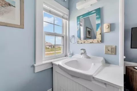Bath - 12 Vanduzer Rd #8, Barnstable, MA 02630 photo 3 of 3