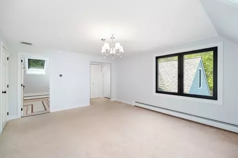 Bedroom - 40 Sagamore St, Hamilton, MA 01982 photo 1 of 4