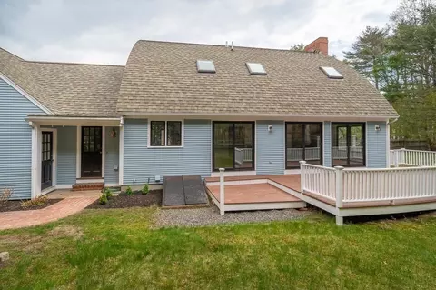 Exterior - 40 Sagamore St, Hamilton, MA 01982 photo 6 of 8