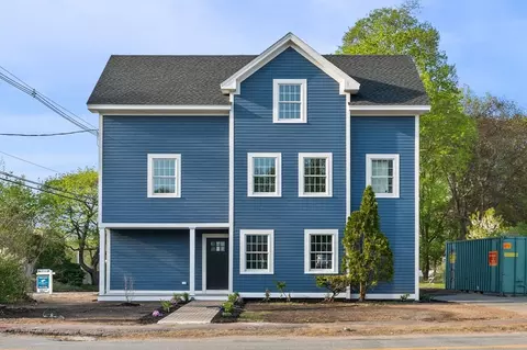 2 Railroad Ave, Rowley, MA 01969