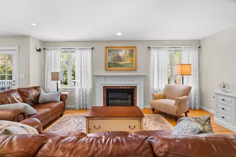 63 Centre St # -A, Dover, MA 02030 photo 8