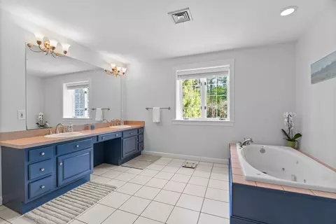 63 Centre St # -A, Dover, MA 02030 photo 23