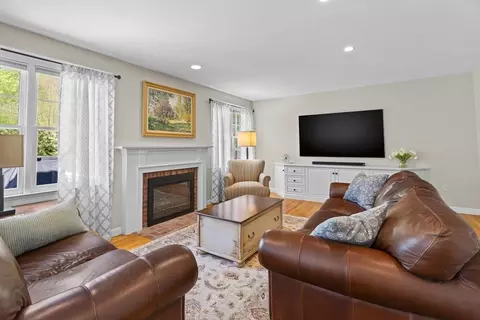 63 Centre St # -A, Dover, MA 02030 photo 9