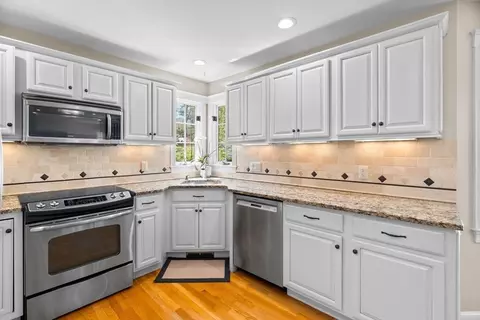 63 Centre St # -A, Dover, MA 02030 photo 5