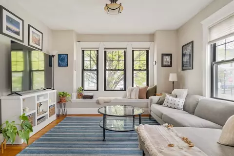 10 Washington Ave #1, Waltham, MA 02453