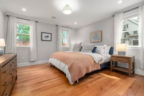 Bedroom - 9 Bartlett Cres #1, Brookline, MA 02446 photo 1 of 4