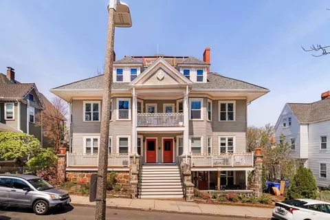 60 Dracut St #5, Boston, MA 02124