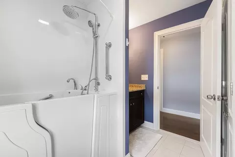 Bath - 32 Colonial Rd, Webster, MA 01570 photo 4 of 5