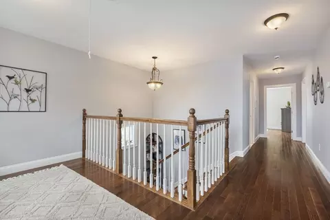 Entry Way - 32 Colonial Rd, Webster, MA 01570 photo 5 of 6