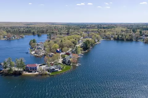 View/Area - 32 Colonial Rd, Webster, MA 01570 photo 6 of 10