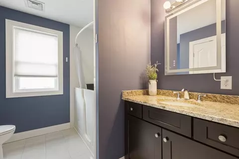 Bath - 32 Colonial Rd, Webster, MA 01570 photo 3 of 5