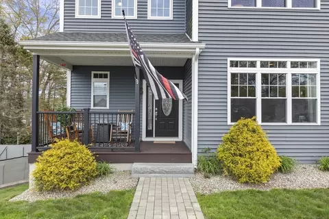Exterior - 32 Colonial Rd, Webster, MA 01570 photo 2 of 5