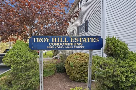 5455 N Main St #3D, Fall River, MA 02720