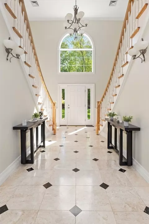 Entry Way - 41 Baldpate Rd, Georgetown, MA 01833 photo 2 of 3