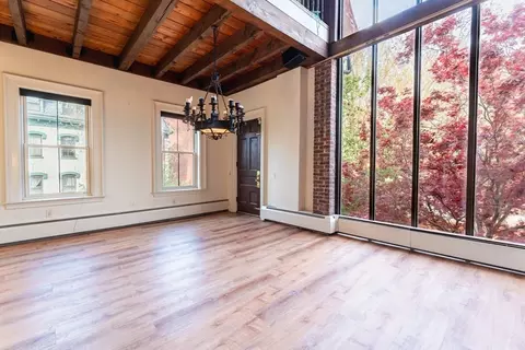 Living - 47 Mattoon St, Springfield, MA 01105 photo 6 of 8
