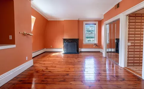 Bedroom - 47 Mattoon St, Springfield, MA 01105 photo 2 of 4