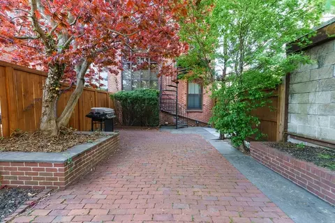 Exterior - 47 Mattoon St, Springfield, MA 01105 photo 2 of 5