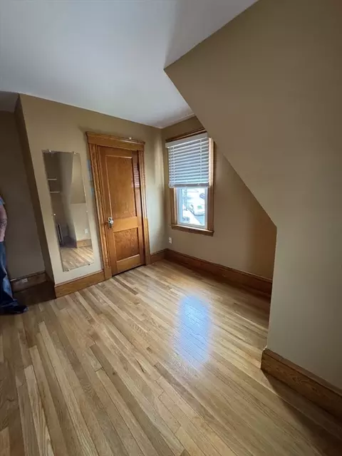 Bedroom - 2 Rosedale Ave, Everett, MA 02149 photo 5 of 7